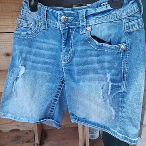 Stylish Blue Denim Women's Shorts